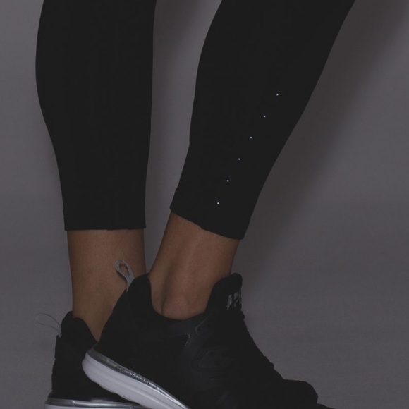 Lululemon Sleet Sprinter Tight - Picture 3 of 12